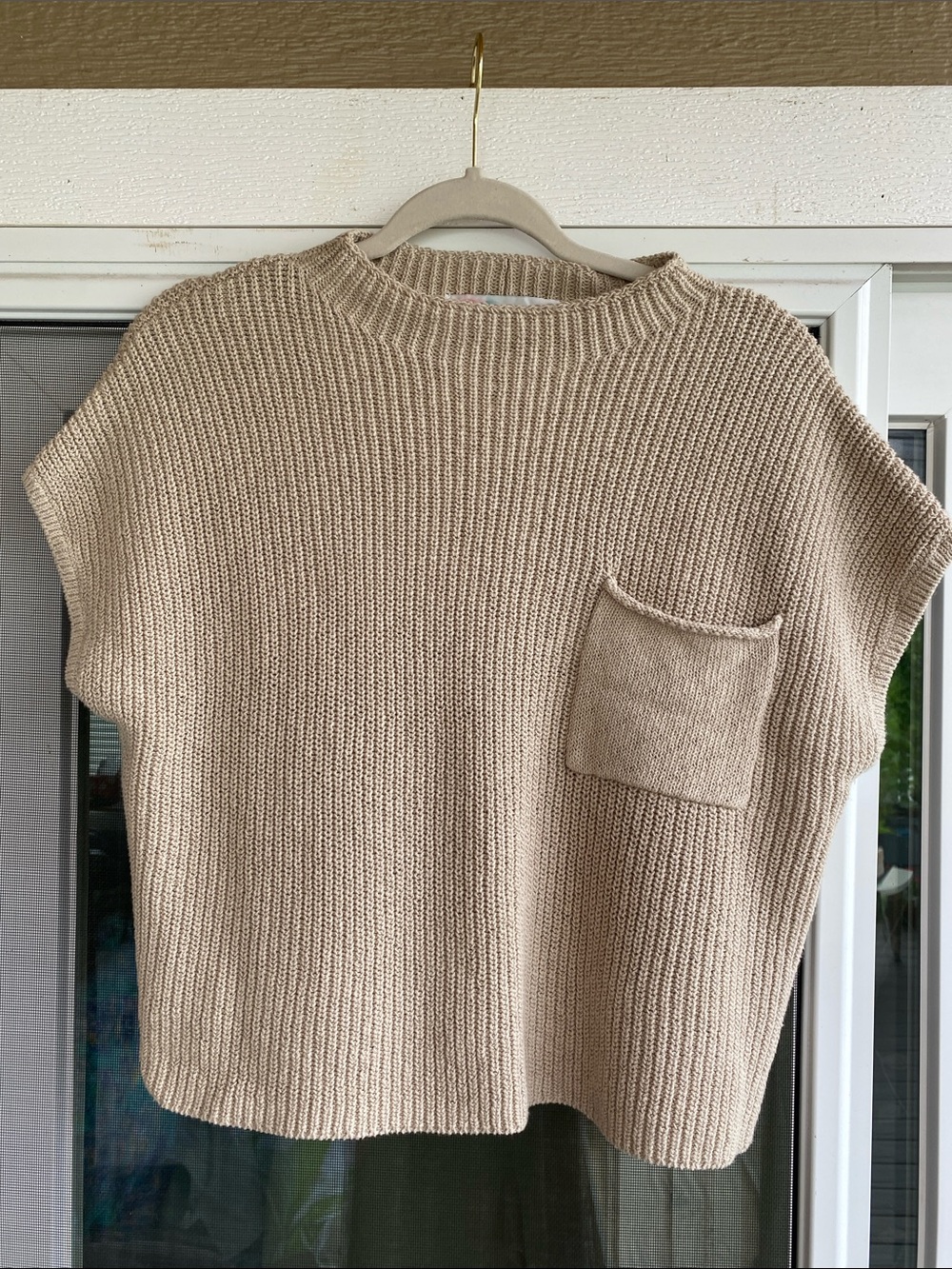 Neutral Beige Short-Sleeve Knit Sweater with Pocket - Women's